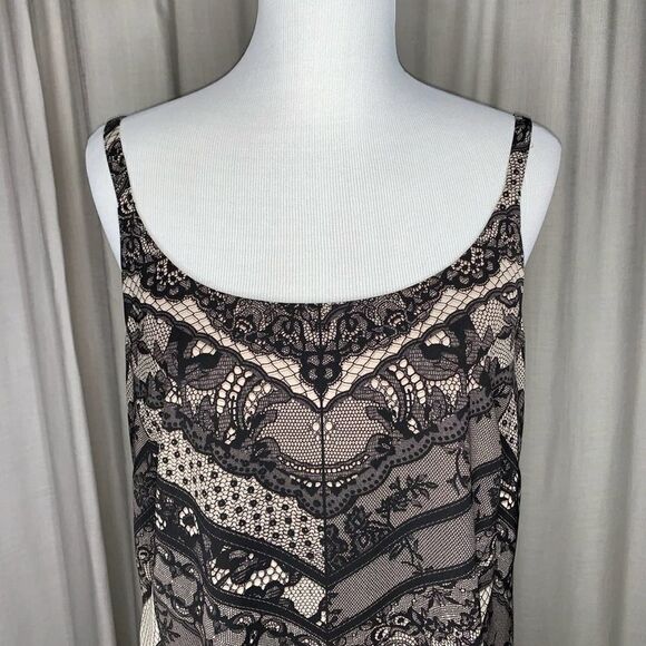 CAbi #3278 Monaco Lace Print Tank Sz Med NWOT - Picture 3 of 8